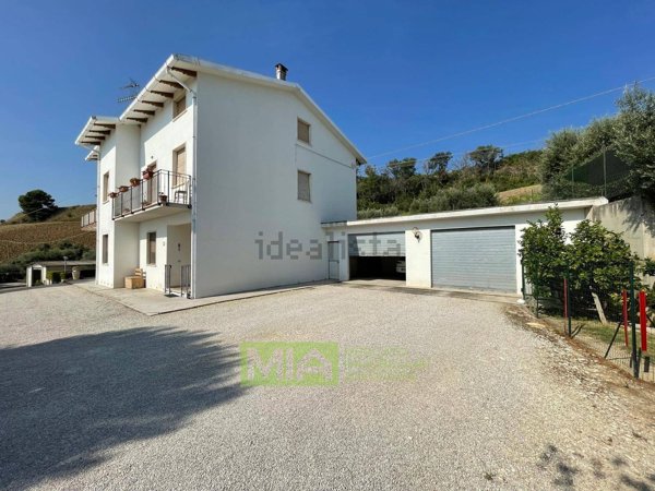 casa indipendente in vendita a Campofilone