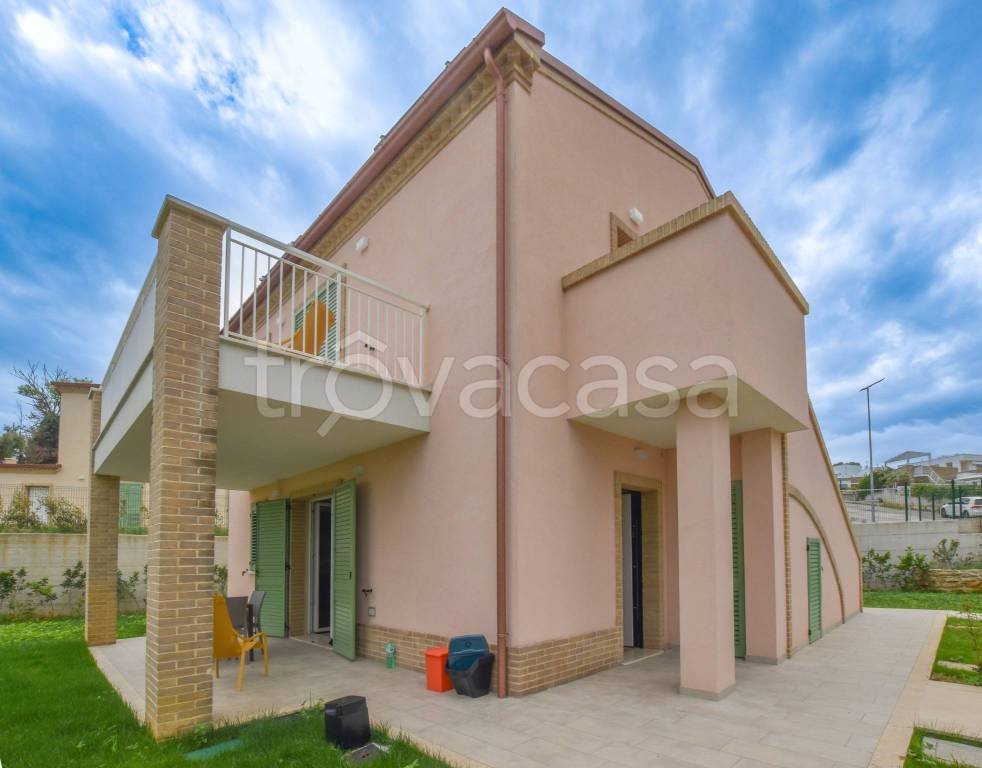 casa indipendente in vendita a Campofilone