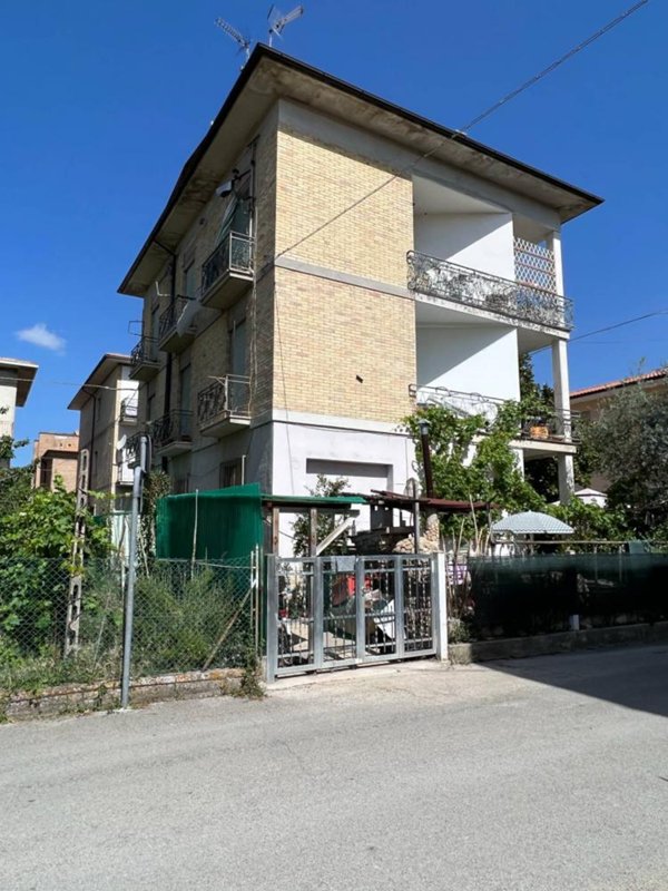 appartamento in vendita a Falerone in zona Piane di Falerone