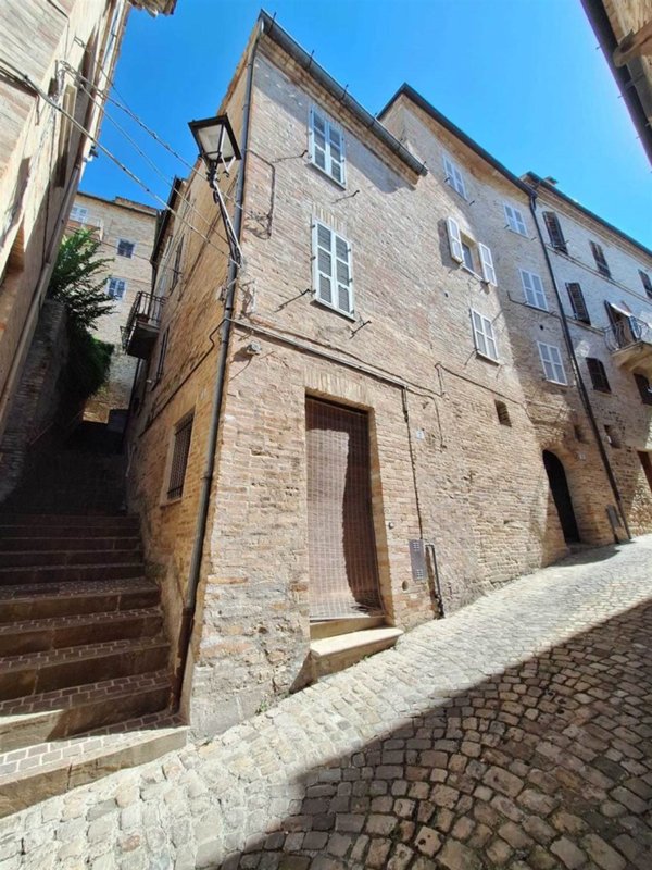 casa indipendente in vendita a Falerone