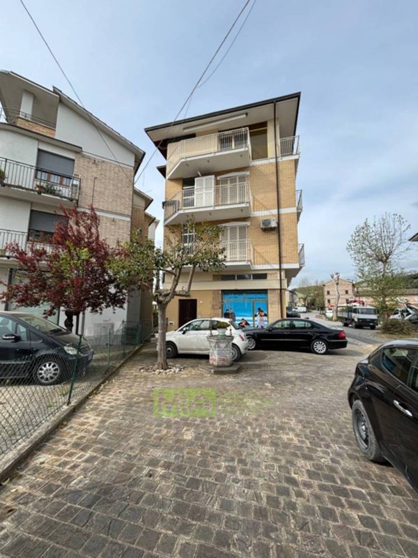 casa indipendente in vendita a Falerone in zona Piane di Falerone