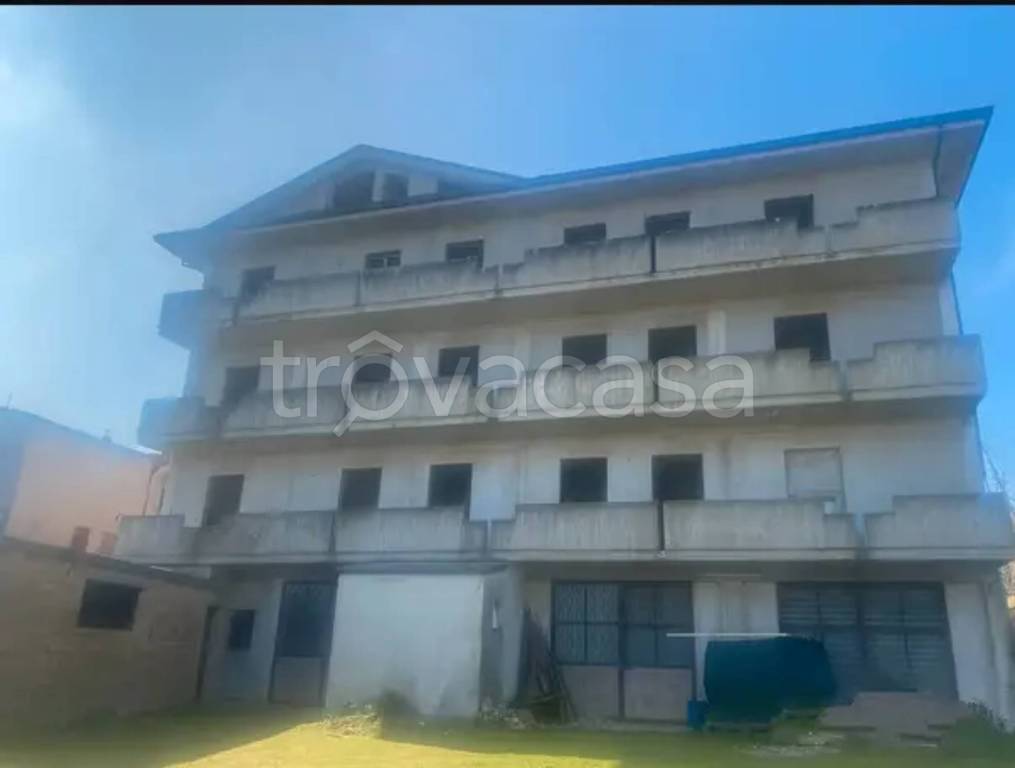 intera palazzina in vendita a Falerone