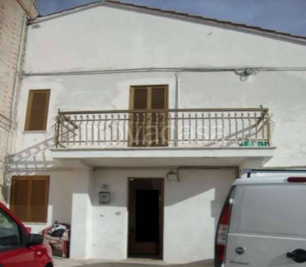casa indipendente in vendita a Falerone