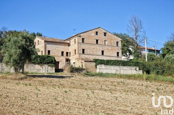 casa indipendente in vendita a Falerone