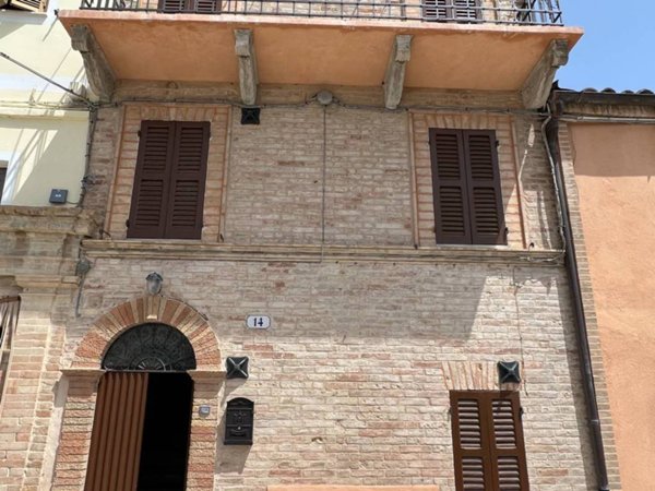 casa indipendente in vendita a Falerone
