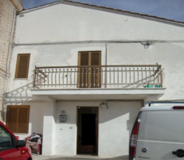 casa indipendente in vendita a Falerone