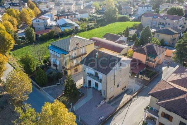 casa indipendente in vendita a Falerone in zona Piane di Falerone