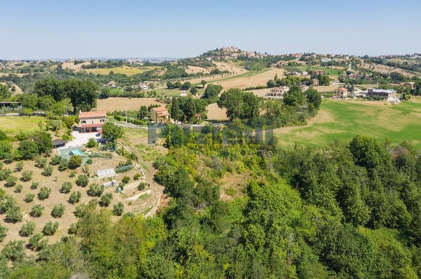 casa indipendente in vendita a Falerone
