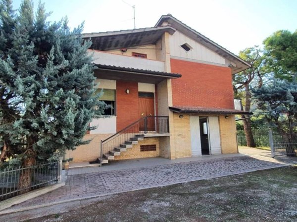 casa indipendente in vendita a Falerone in zona Piane di Falerone