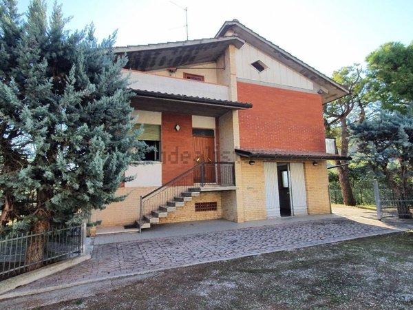 casa indipendente in vendita a Falerone in zona Piane di Falerone