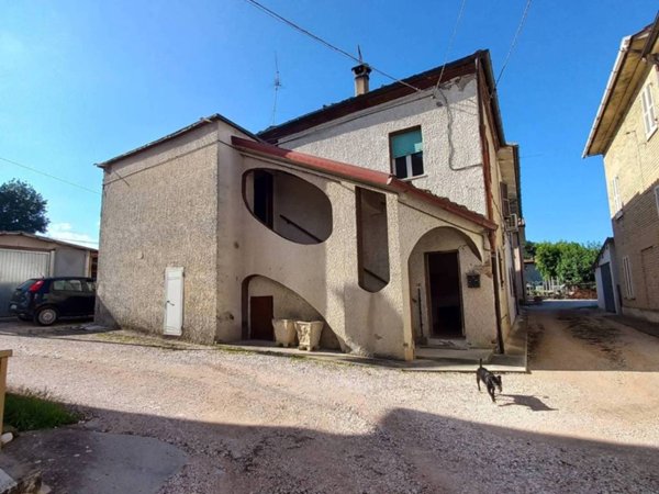 casa indipendente in vendita a Falerone in zona Piane di Falerone