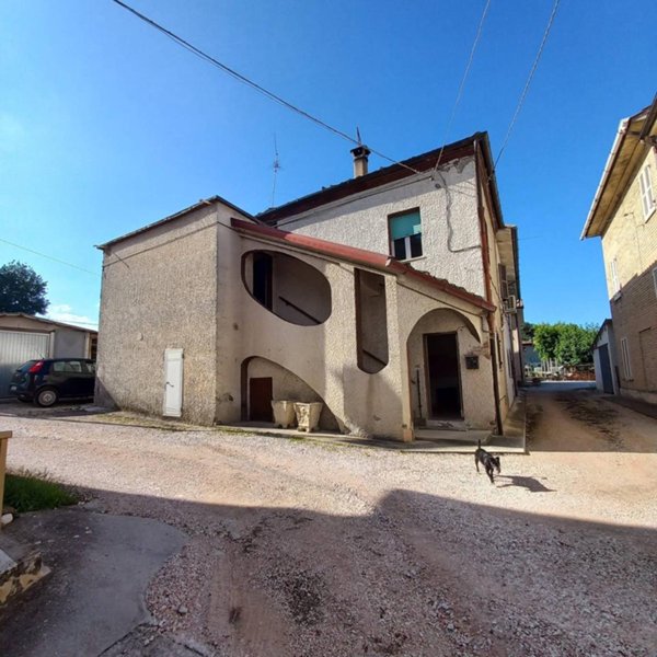 casa indipendente in vendita a Falerone in zona Piane di Falerone