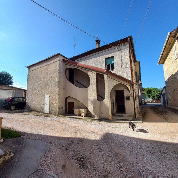 casa indipendente in vendita a Falerone in zona Piane di Falerone