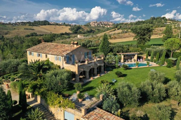 casa indipendente in vendita a Falerone