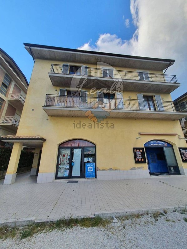 locale commerciale in vendita a Falerone