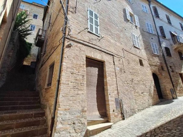 casa indipendente in vendita a Falerone