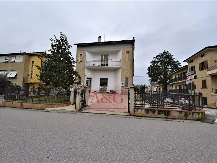 casa indipendente in vendita a Falerone in zona Piane di Falerone