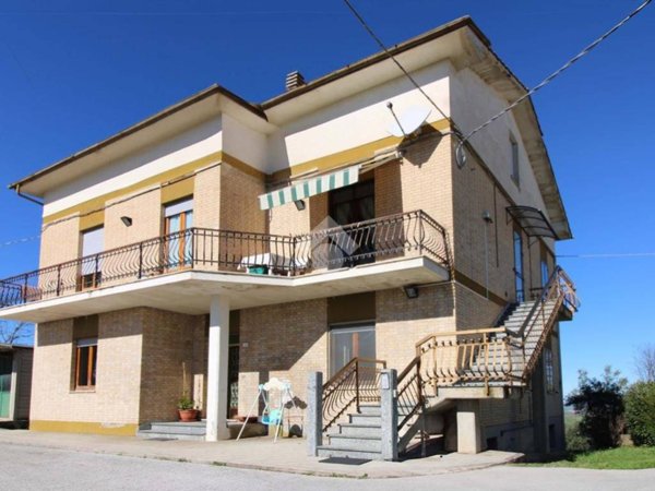 casa indipendente in vendita a Falerone