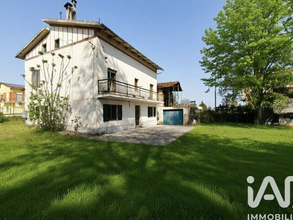 casa indipendente in vendita a Falerone