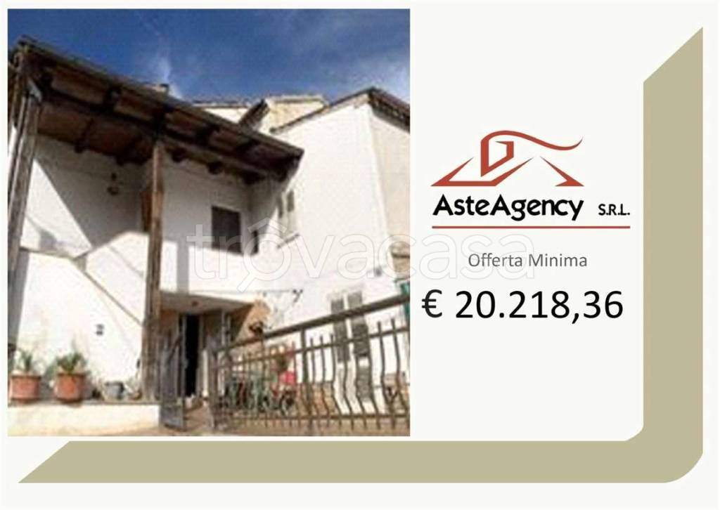 intera palazzina in vendita a Falerone in zona Piane di Falerone
