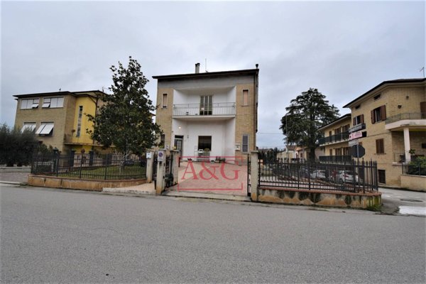 appartamento in vendita a Falerone in zona Piane di Falerone