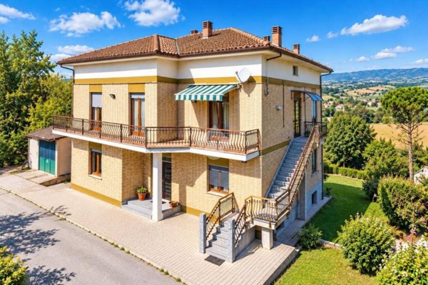 appartamento in vendita a Falerone in zona Cerretino Varano