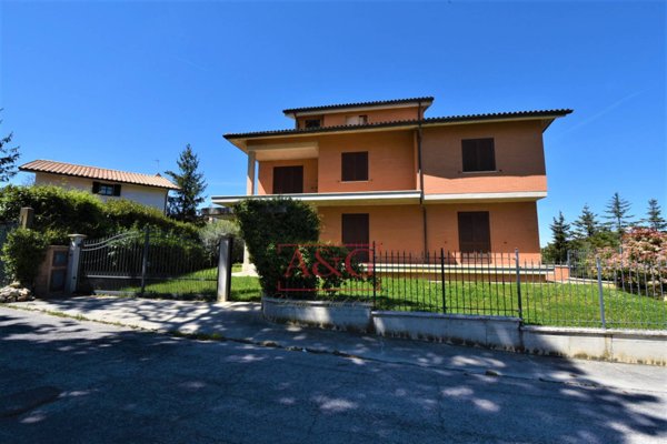 casa indipendente in vendita a Falerone in zona Cerretino Varano