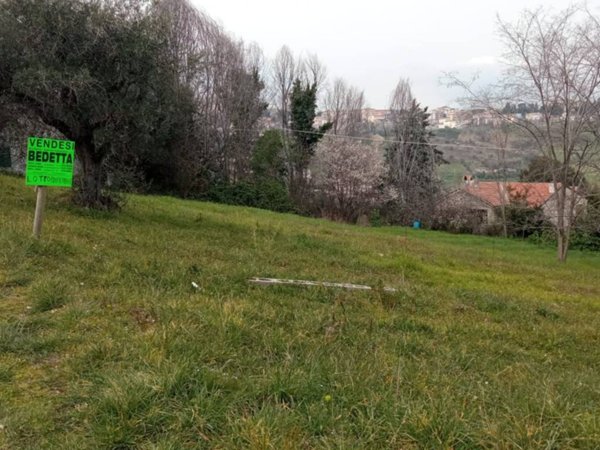 terreno agricolo in vendita a Fermo in zona Pompeiana