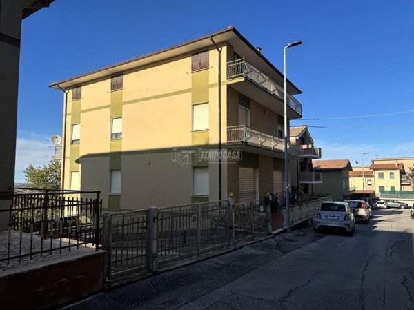 appartamento in vendita a Fermo in zona Camera