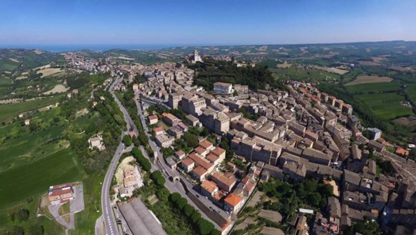appartamento in vendita a Fermo in zona Capodarco