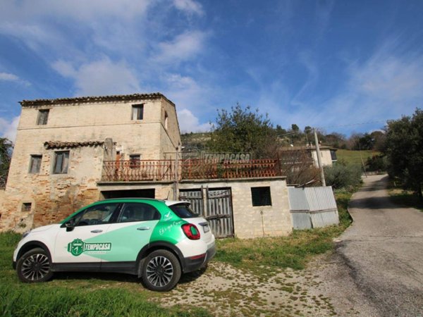 casa indipendente in vendita a Fermo
