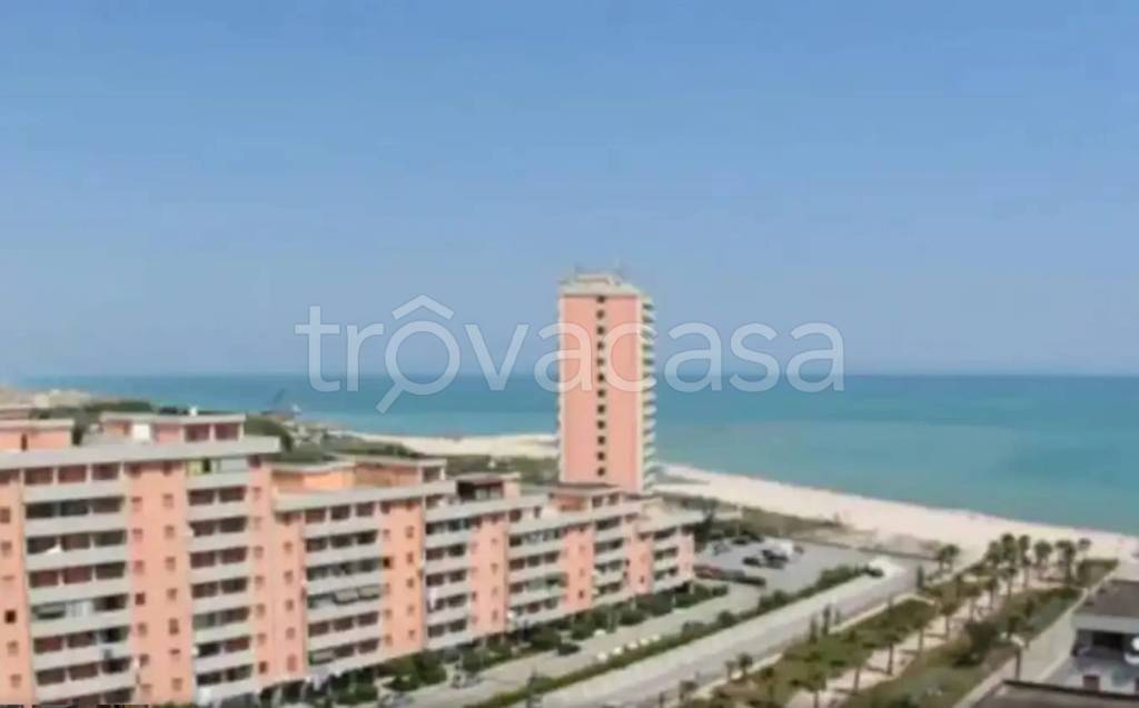 appartamento in vendita a Fermo in zona Camera