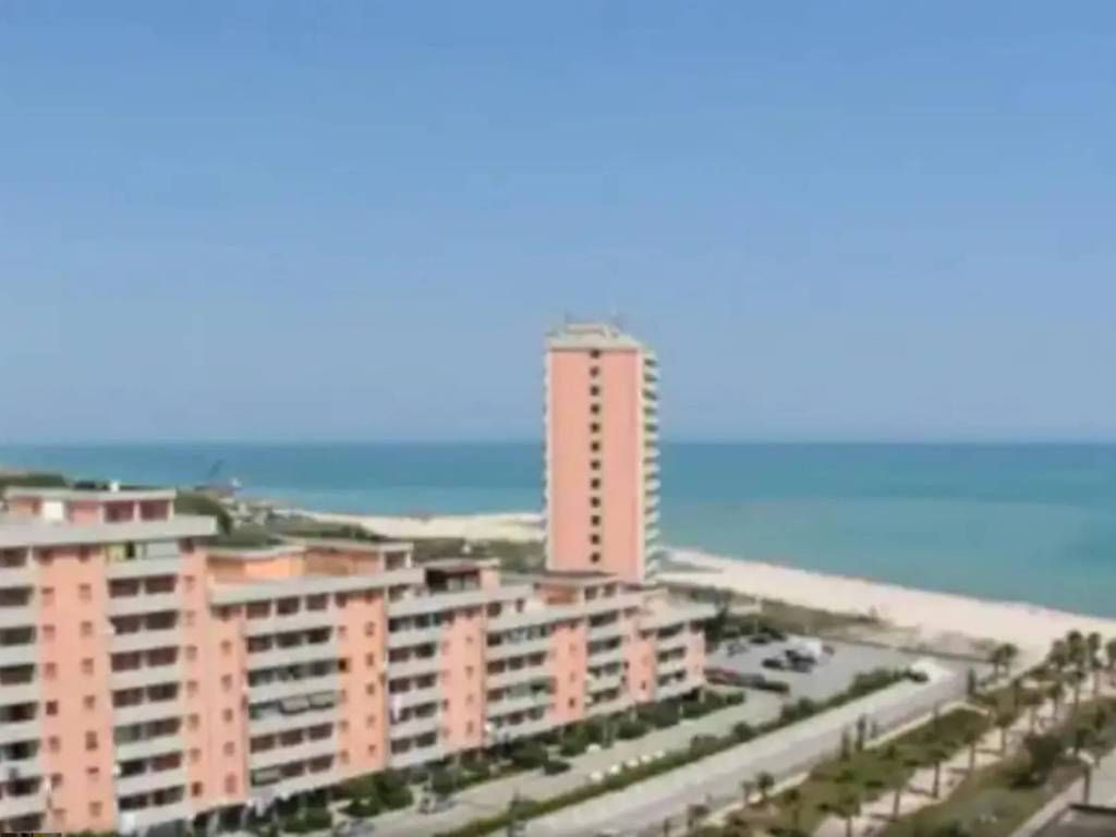 appartamento in vendita a Fermo in zona Camera