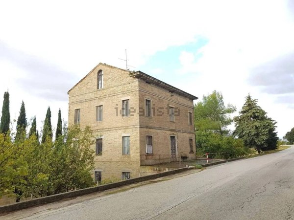 appartamento in vendita a Fermo in zona Campiglione