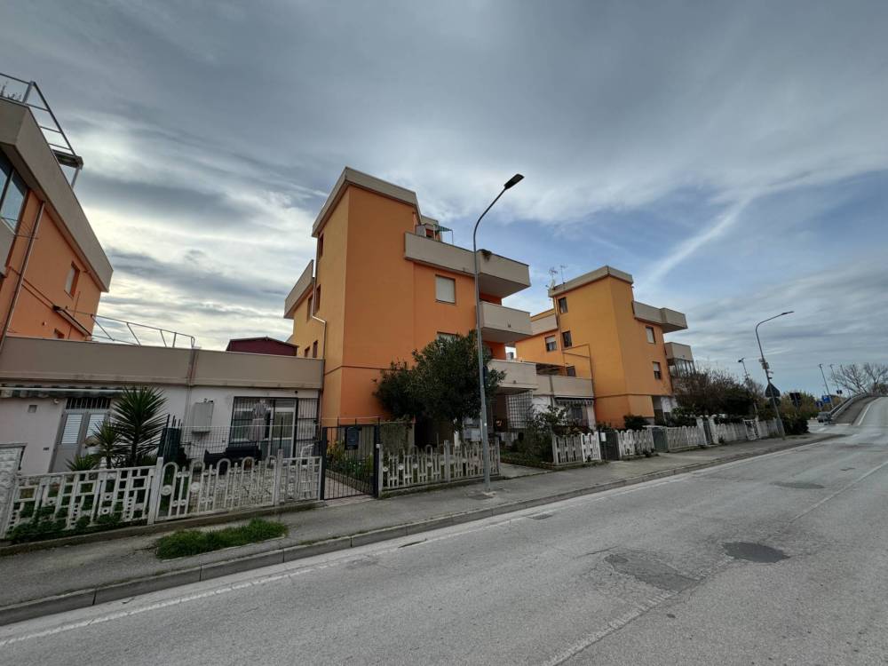 appartamento in vendita a Fermo in zona Camera