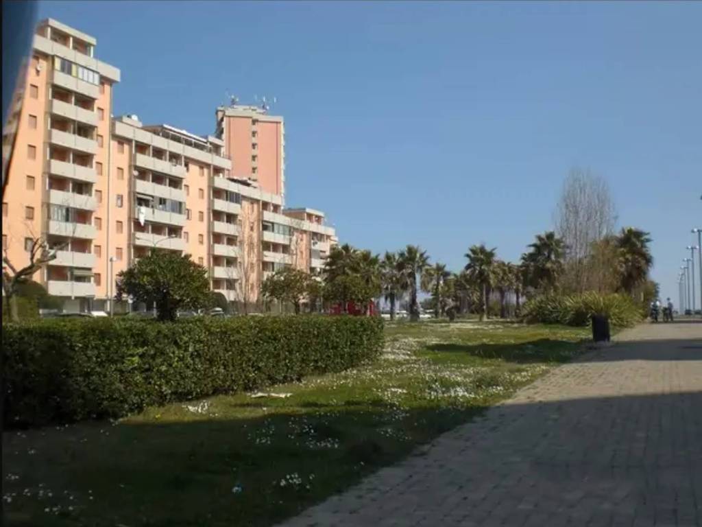 appartamento in vendita a Fermo in zona San Tommaso