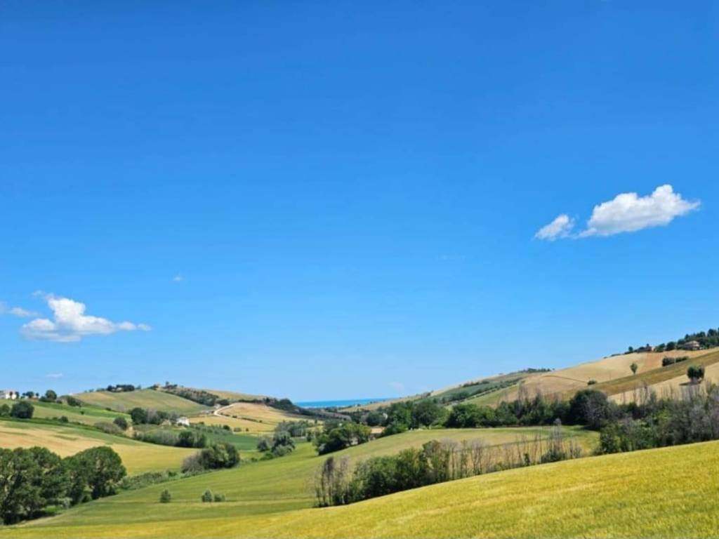 casa indipendente in vendita a Fermo in zona Salette