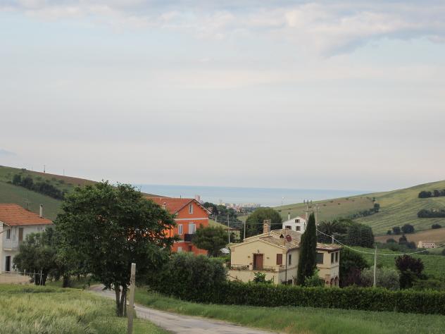 casa indipendente in vendita a Fermo