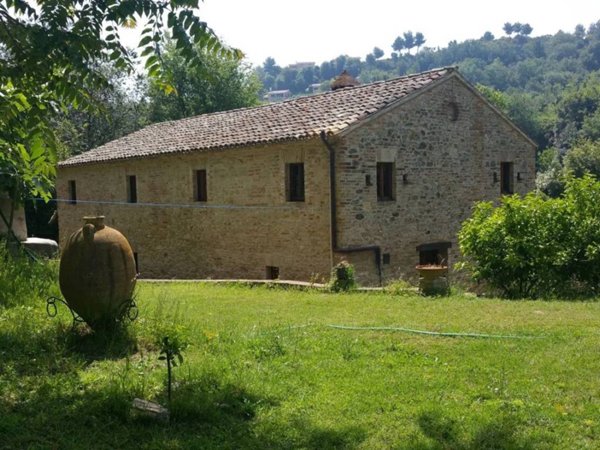 casa indipendente in vendita a Fermo in zona Torre di Palme
