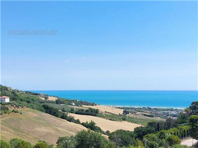 casa indipendente in vendita a Fermo in zona Capodarco