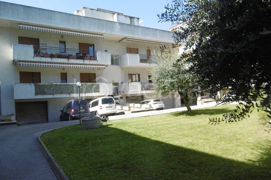 appartamento in vendita a Fermo in zona Lido di Fermo