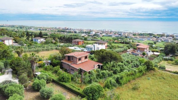 terreno agricolo in vendita a Fermo in zona Lido di Fermo