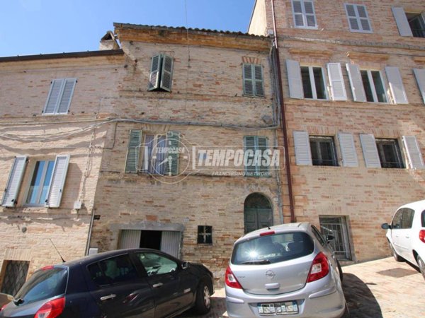 quadrivano in vendita a Fermo