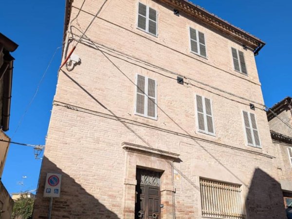 intera palazzina in vendita a Fermo in zona Marina Palmense