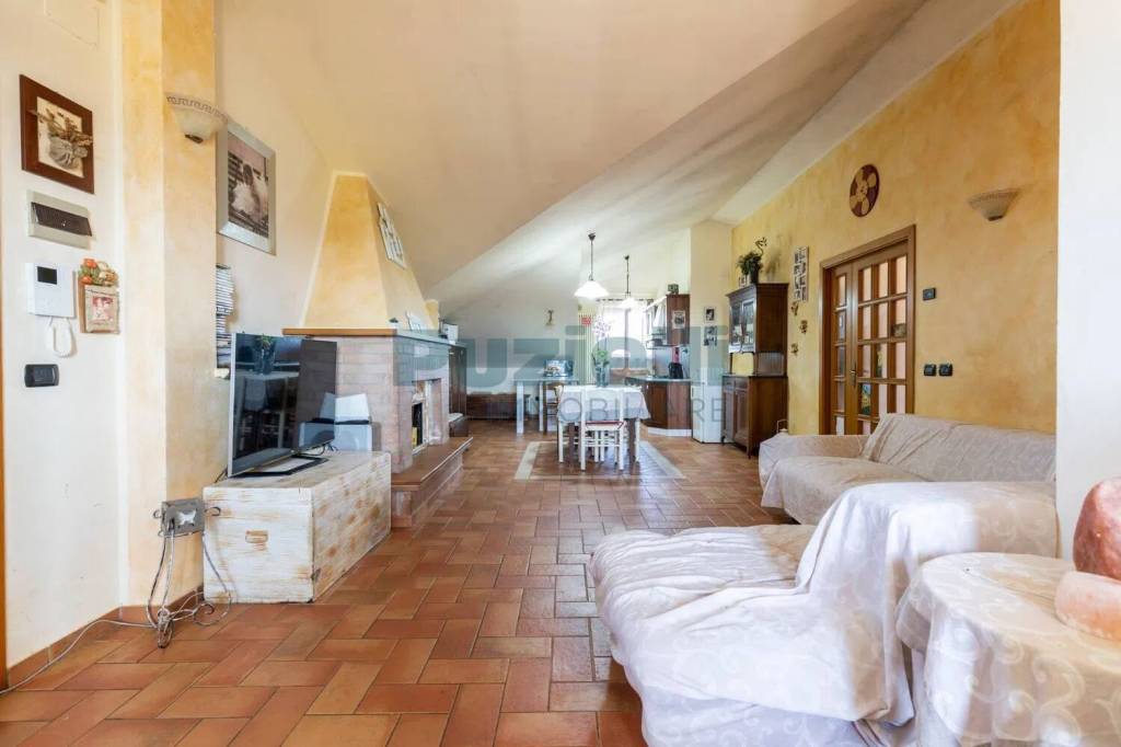 appartamento in vendita a Fermo in zona Camera