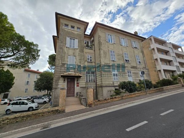 appartamento in vendita a Fermo in zona Camera