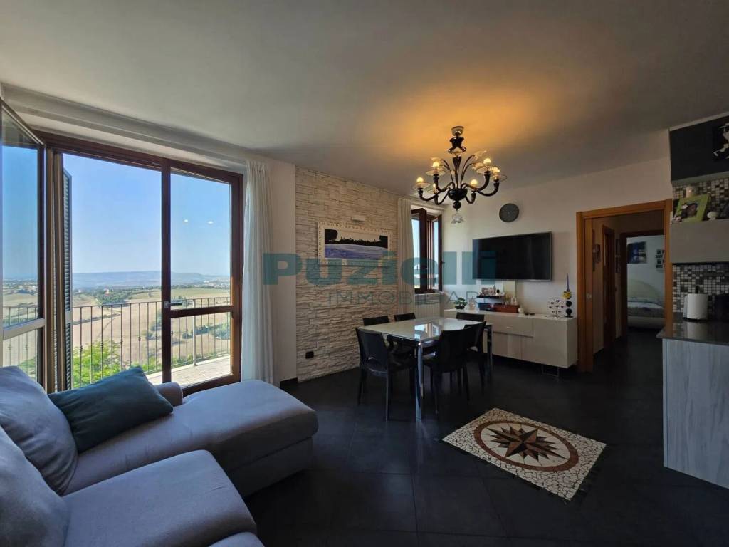 appartamento in vendita a Fermo in zona Camera