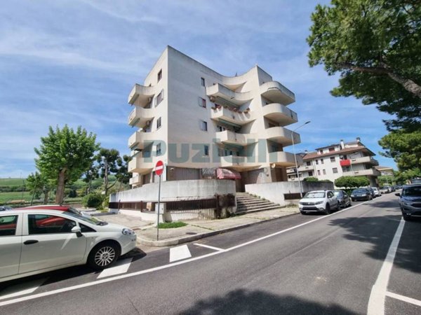 appartamento in vendita a Fermo in zona Lido di Fermo