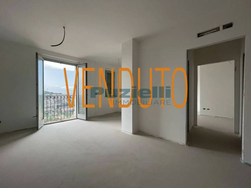 appartamento in vendita a Fermo in zona Camera