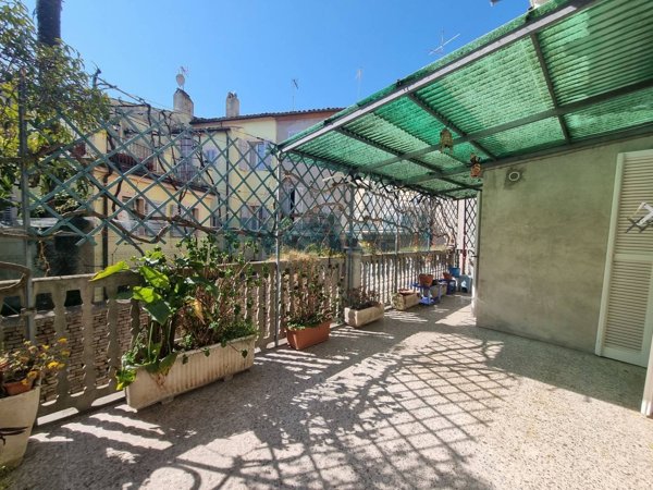 casa indipendente in vendita a Fermo